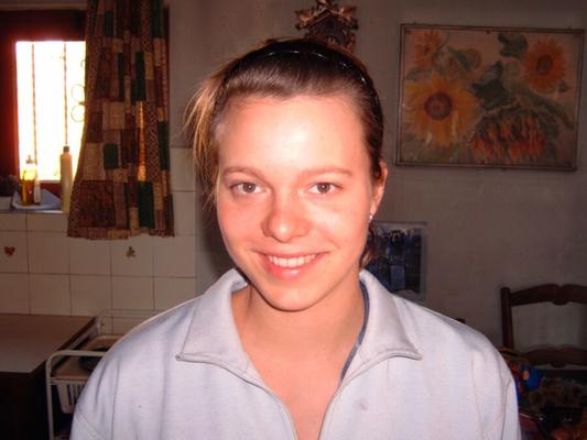 Cute amateur Jenny posing naked