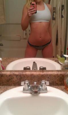 Blonde Brooke exposed