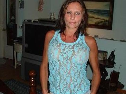 Femme chaude Lucy