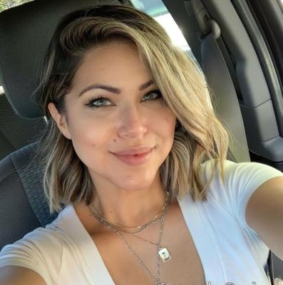 Femme latina partagée par Alpha et exposée par son cocu