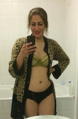 イランの女の子の自撮り写真