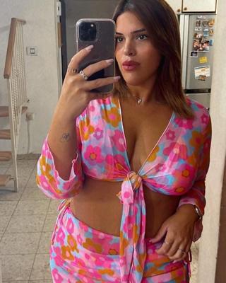 Sexy Curvy NN