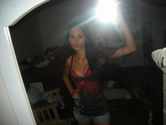 y otra morena selfie