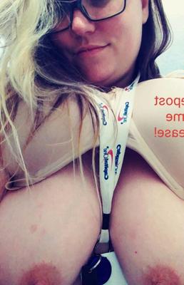 Abbey E, salope kik coquine, travaille à la banque Capital One