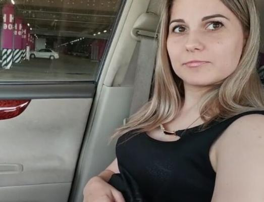 Polish wife dared to try new remote control vibe in public