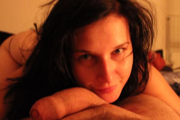 Couple chaud posant des nus