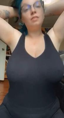 Gros seins clignotants