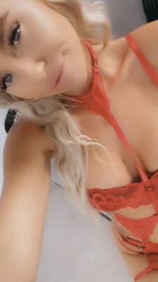 Karley cums @yurgirl_cums