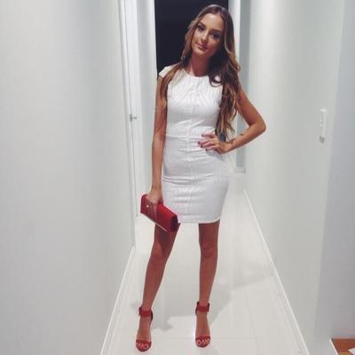Defile Ella virgin model