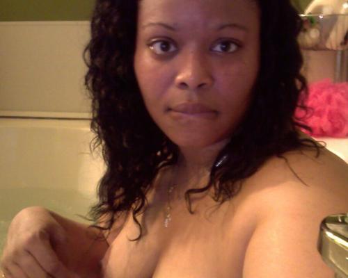 Light Skinned MILF