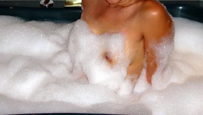 Teacher ex-wife bubble bath