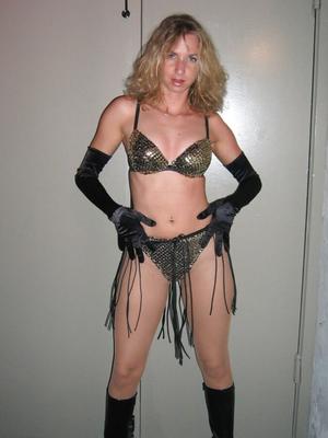 Amazing blonde...