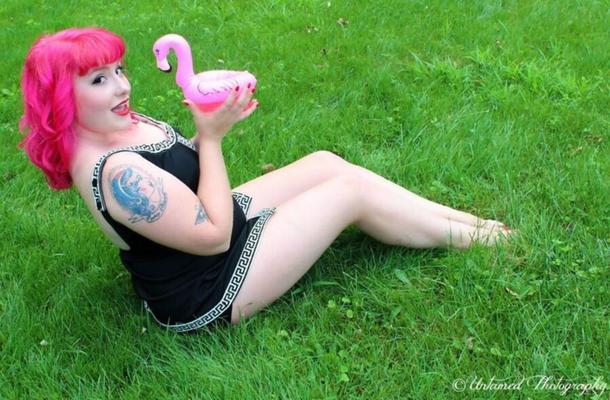 Garota alternativa punk pinup BBW