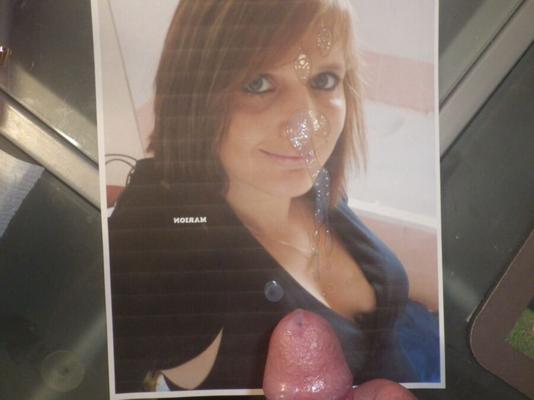Elle sert de pute pour vous vider dessus !