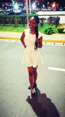 More of this Kenyan Beauty