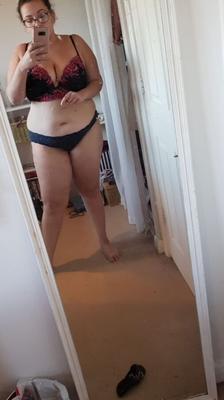 Sexy Chubby GF loves to show off her big tits