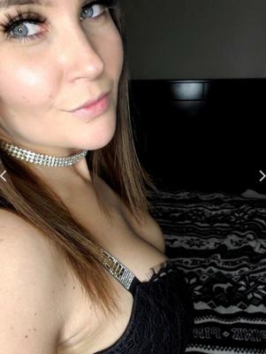 MILF sexy Hotwife Dakota.hotwife Pawg Qos Snowbunny bbc