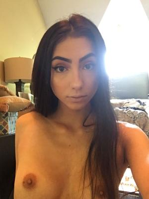 Mygirlfund Vanessa (im Ruhestand)