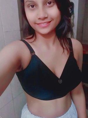 インドの大学ティーン自撮りヌード