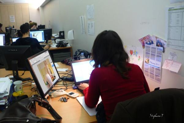 Justine en pleno montaje de SALOPE MAGAZINE