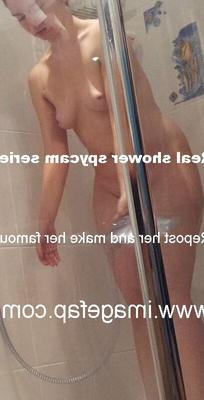 Real spycam milf banho