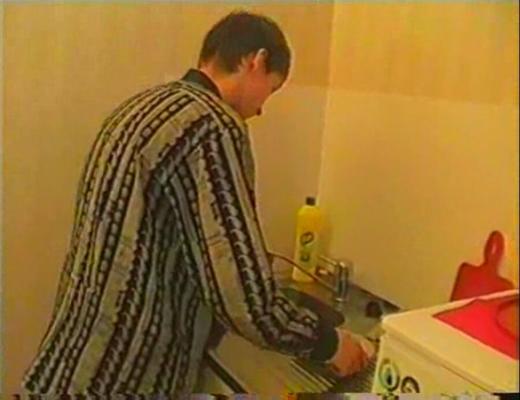 Schwester liebt den kleinen Penis chez les frères