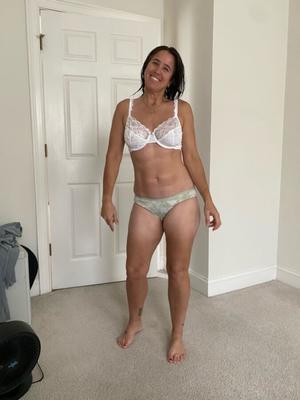 Slut wife Molly loving the D