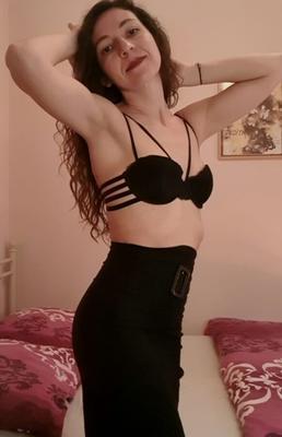 Skinny wife home posing and striptease in sexy outfit (set ))