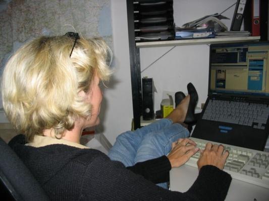 Kinky Blonde MILF