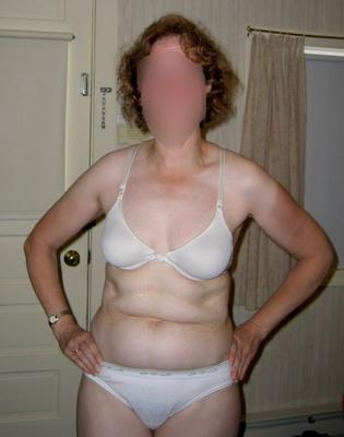 セクシーな毛深い妻！