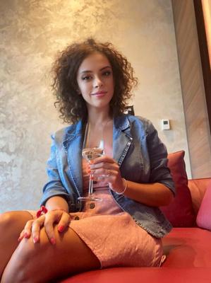 Une Sensuelle и Superbe Creature Sexuelle
