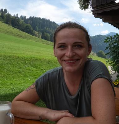 Nylonschlampe Caroline Kühne aus Freystadt