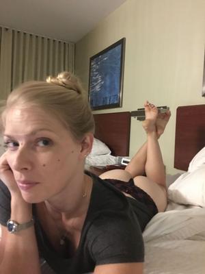 Chelsea   Slender Blonde Amateur Hottie
