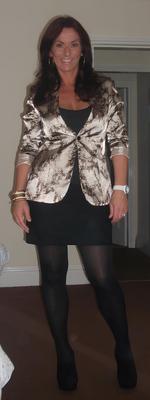 Trentenaire en collants noirs