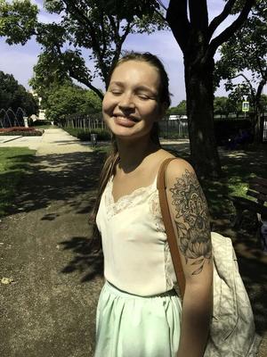 Une Jolie Petite qui s'Emancipe 