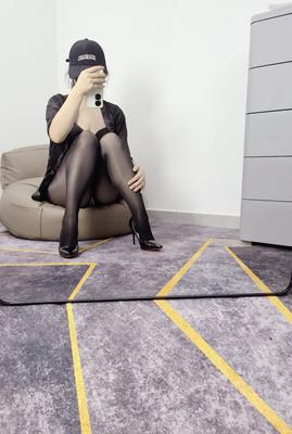 Slutty Wife's Selfie