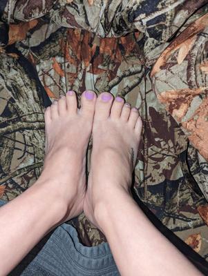 Comment her sexy feet 