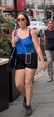 Sommer in der Stadt, sexy, offene Mädchen