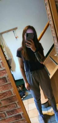 Eng fit Frau exponiert