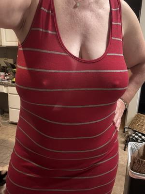 Meine sexy Milf Freundin marsch sexy Kleid
