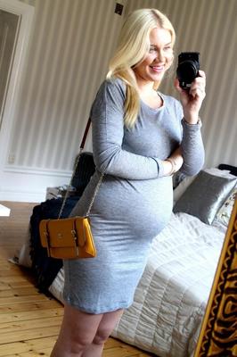Je ne peux pas t'avoir plus enceinte: commentez ces milfs pour être
