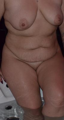 Больше BBW Nude в ванне