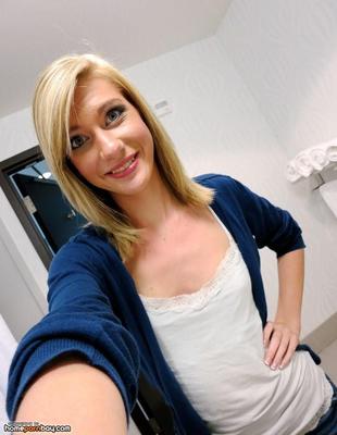 AMA Tiny Skinny Spaghetti Tank Blonde
