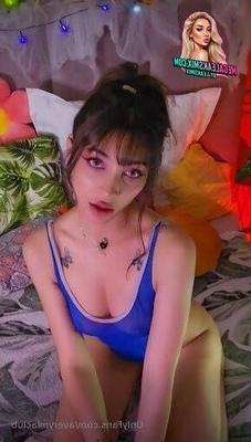 Megaleaksmix.comによるAvery Mia