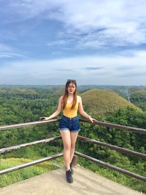 Pinay is innocent or streetwhore you choose.