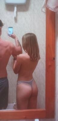 Girlad rubia española expuesta (policía)