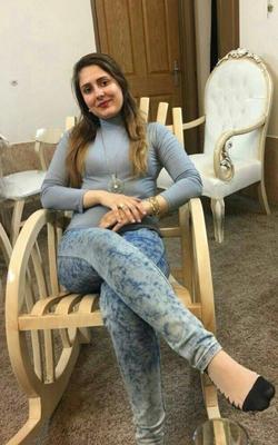 sexy iranian wife 