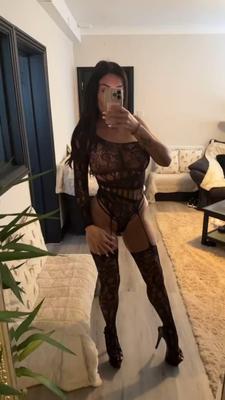 Bimbo Wife Eight