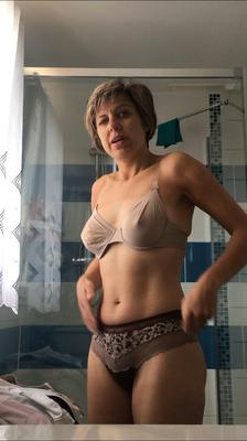 Deux Reines du Net en lencería