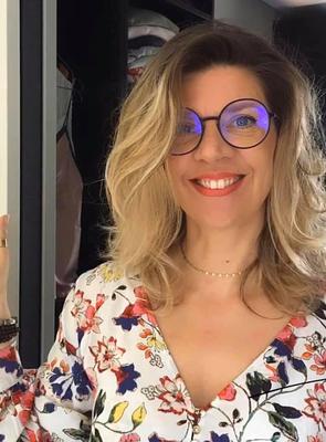 Marie Pierre dit la pouffiasse au pouce en l'aor